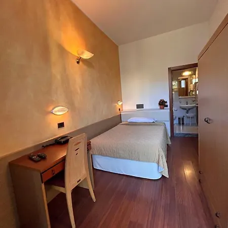 Aspromonte 3* מילאנו